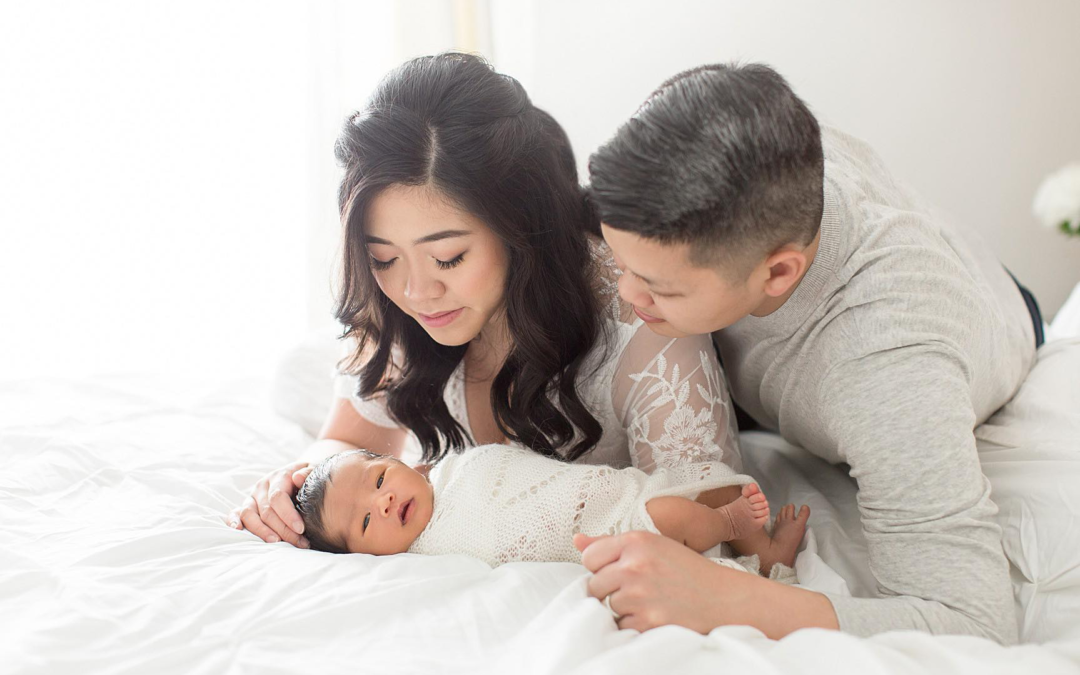 Session Spotlight: In-Home Newborn Sessions and Their Lighting Challenges