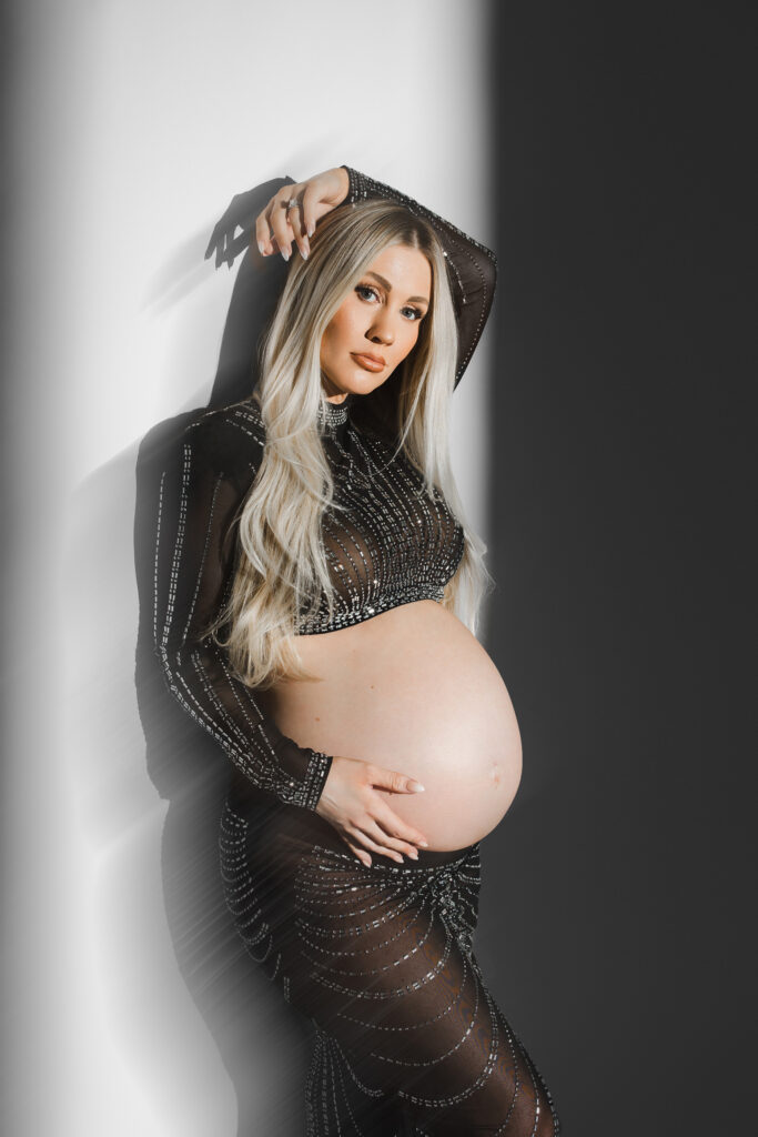 ready to pop - Amanda Capello